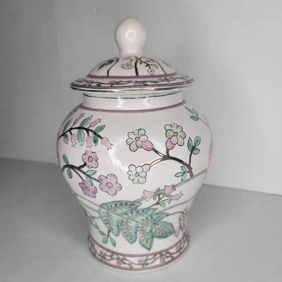 Floral porcelain ginger jar cookie jar vase decor with lid. 10 tall with lid.